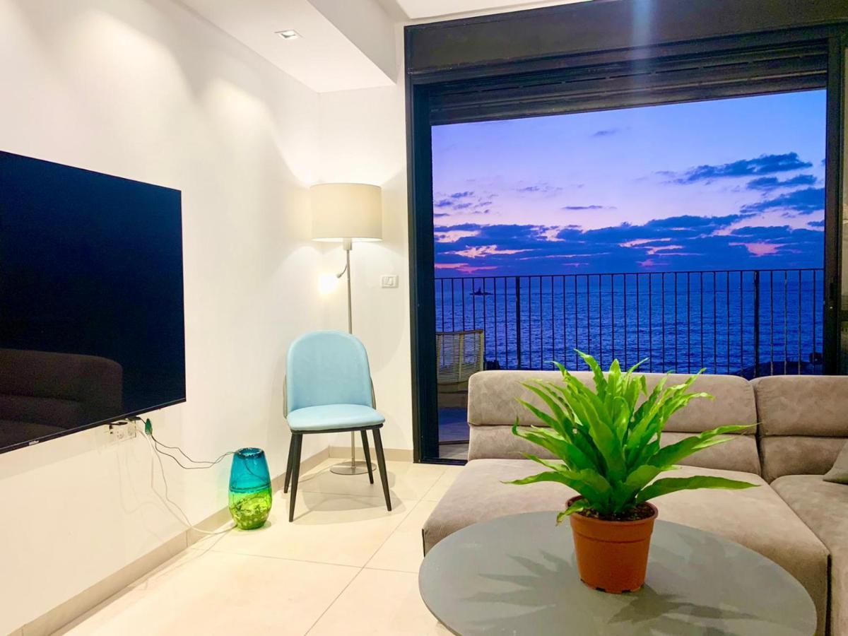 Beach Place Apartments Haifa Buitenkant foto