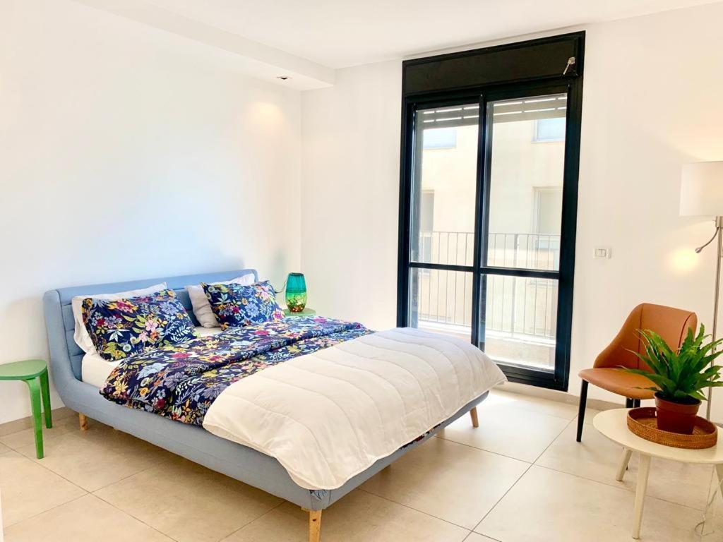 Beach Place Apartments Haifa Buitenkant foto