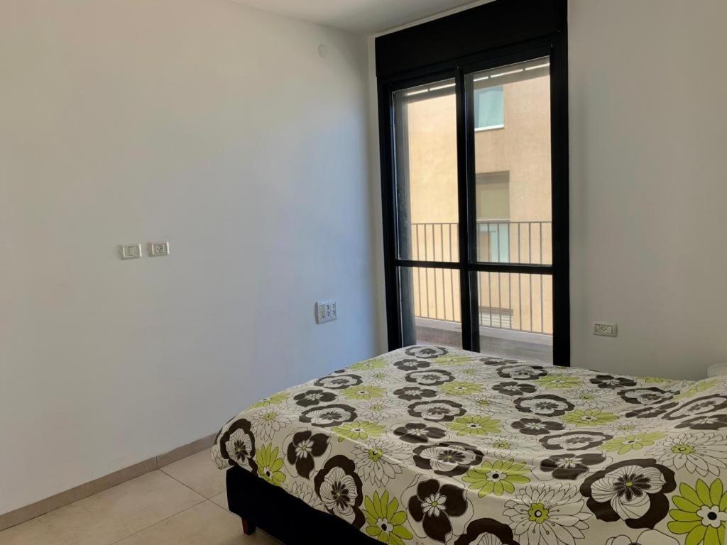 Beach Place Apartments Haifa Buitenkant foto