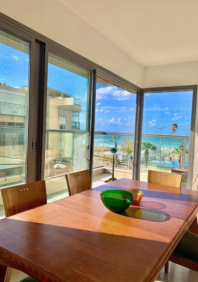 Beach Place Apartments Haifa Buitenkant foto