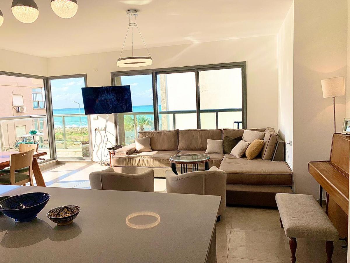 Beach Place Apartments Haifa Buitenkant foto