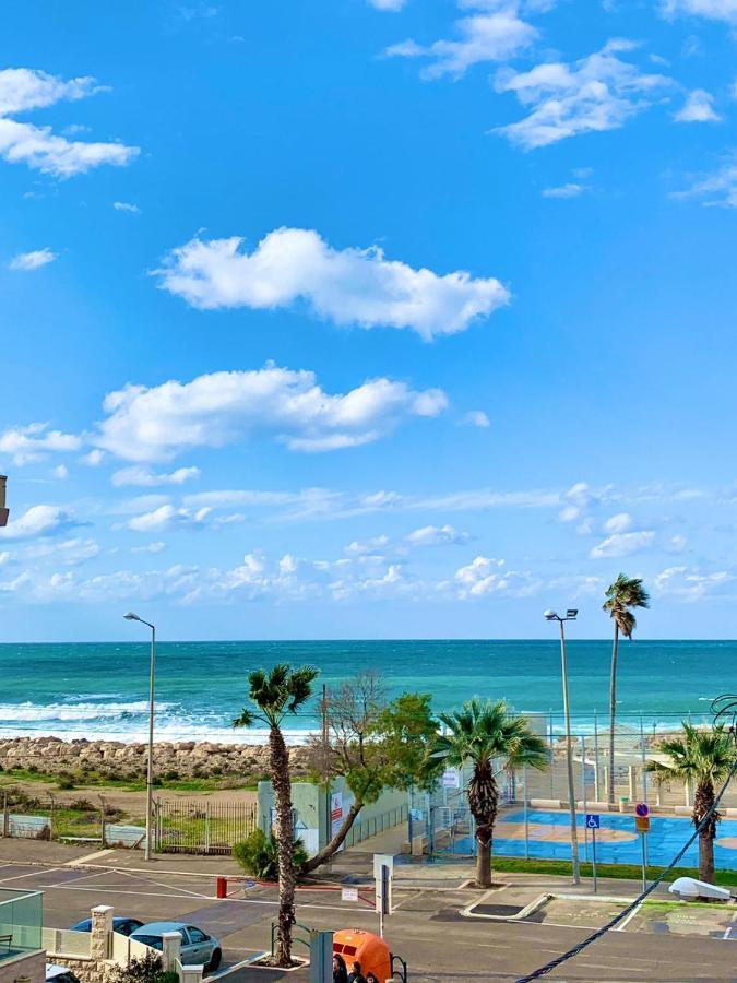 Beach Place Apartments Haifa Buitenkant foto